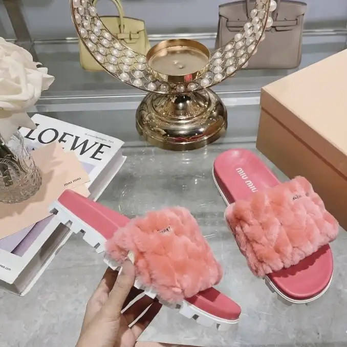 hype Miu Miu Slippers