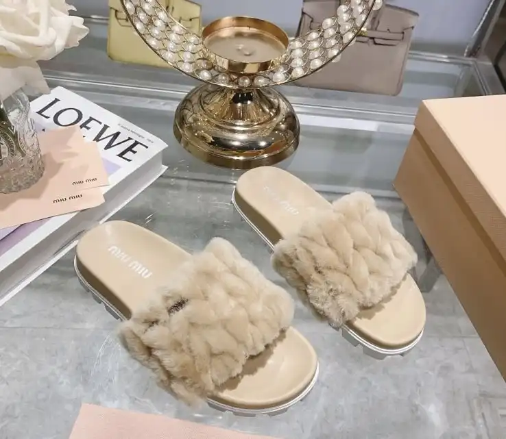 hype Miu Miu Slippers