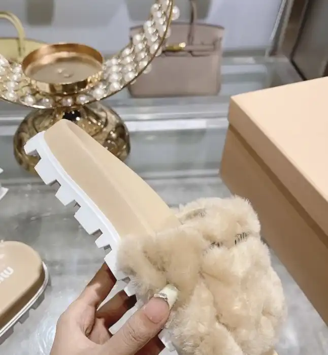 hype Miu Miu Slippers