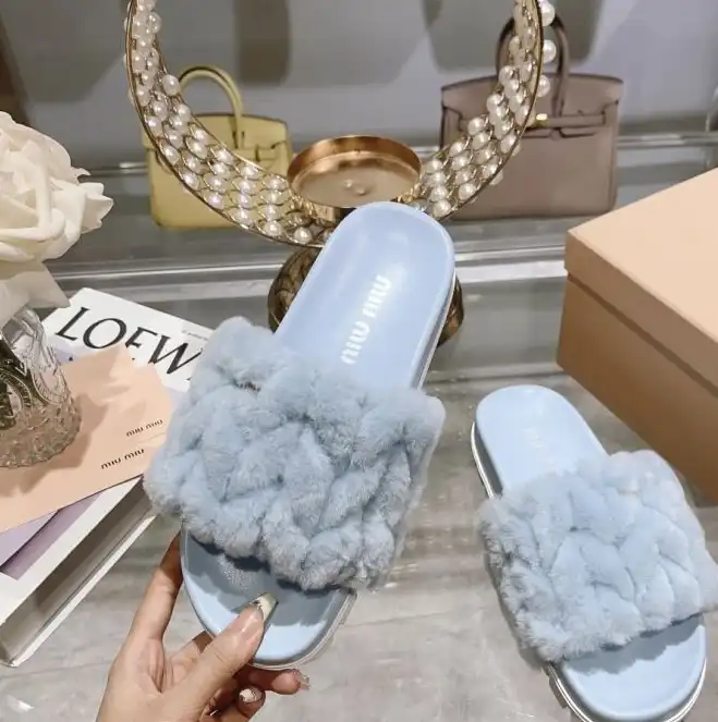 hype Miu Miu Slippers