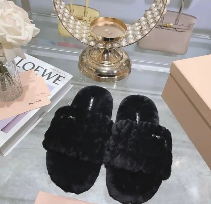 hype Miu Miu Slippers