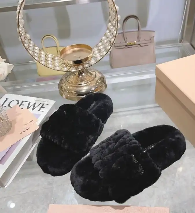 hype Miu Miu Slippers