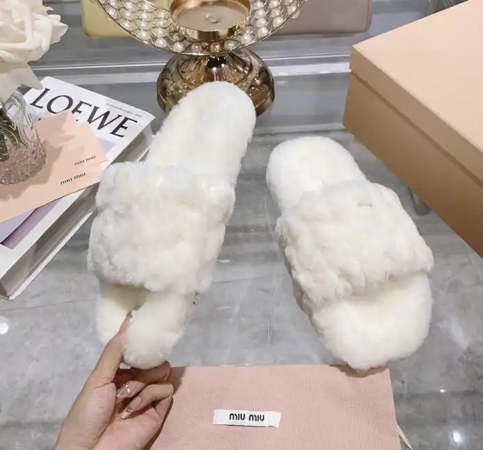 hype Miu Miu Slippers