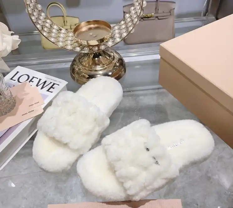 hype Miu Miu Slippers