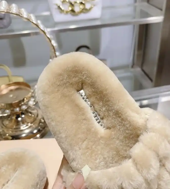 hype Miu Miu Slippers