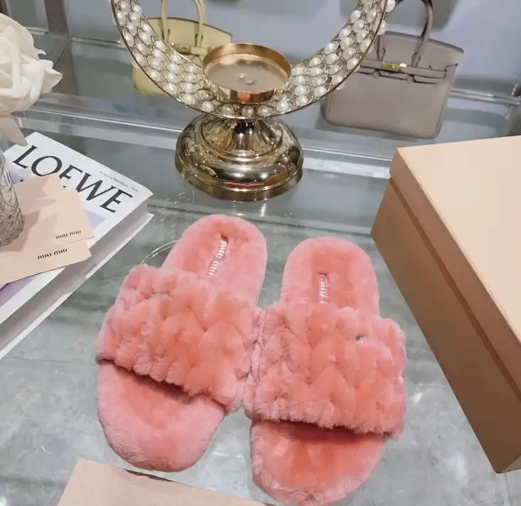 hype Miu Miu Slippers