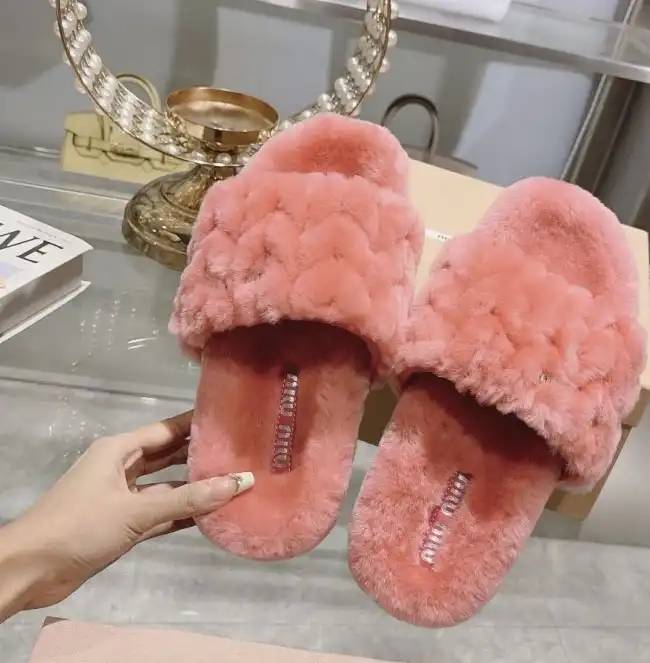 hype Miu Miu Slippers