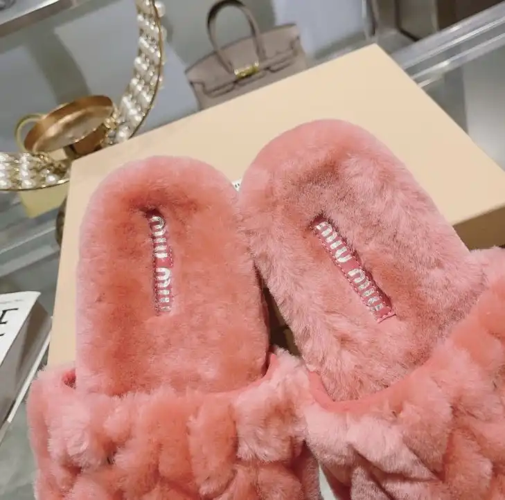 hype Miu Miu Slippers