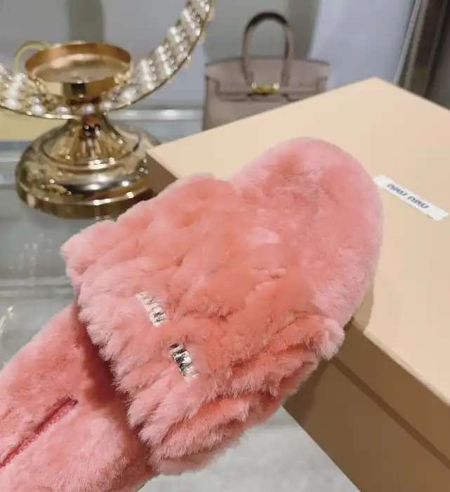 hype Miu Miu Slippers