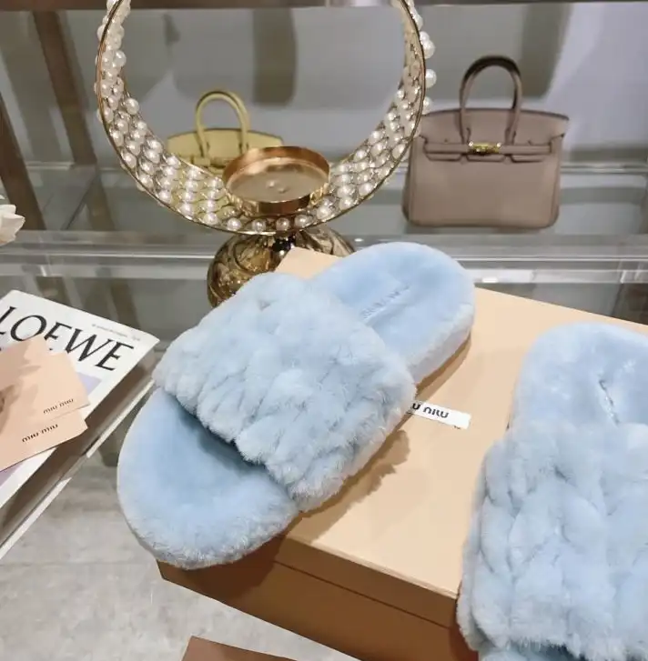 hype Miu Miu Slippers