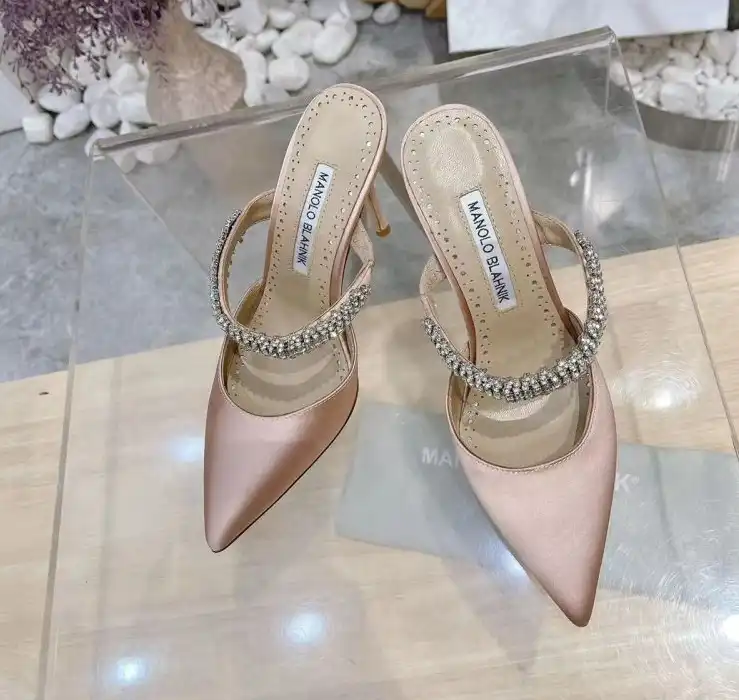 hype Manolo Blahnik High Heels