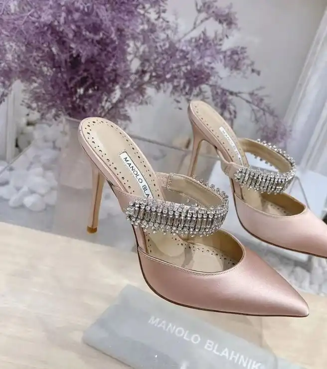 hype Manolo Blahnik High Heels