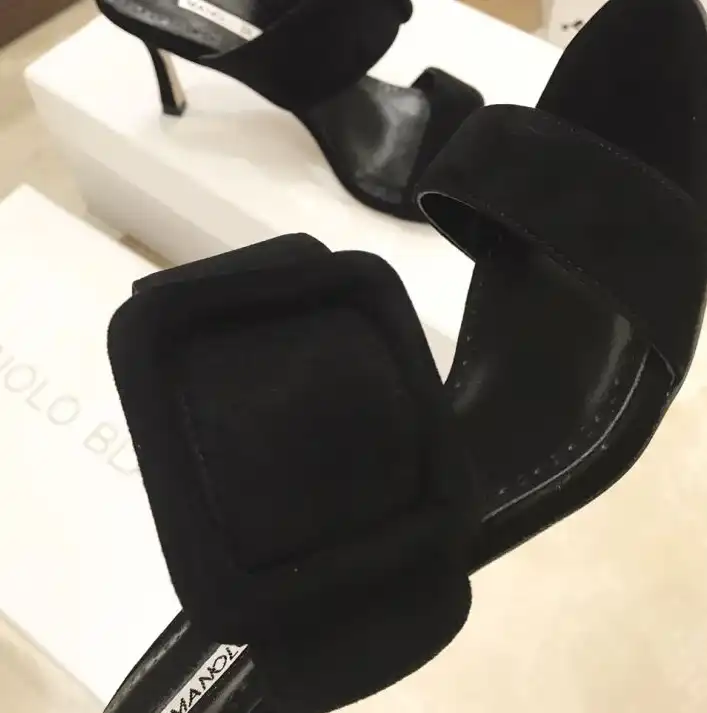 hype Manolo Blahnik High Heels