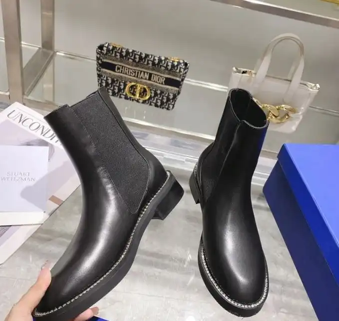 hype Stuart Weitzman Boots