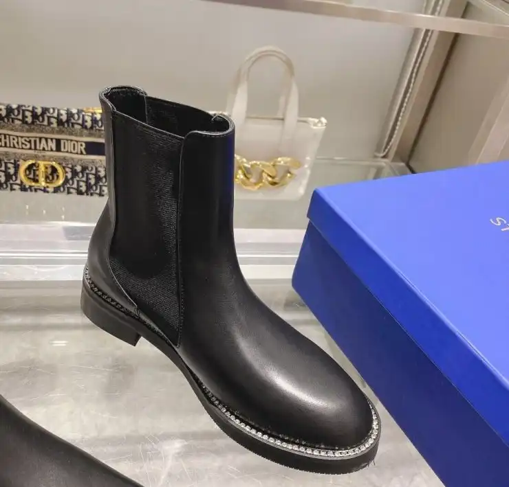 hype Stuart Weitzman Boots