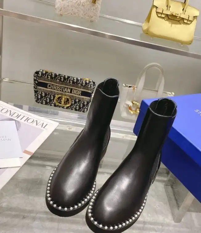 hype Stuart Weitzman Boots