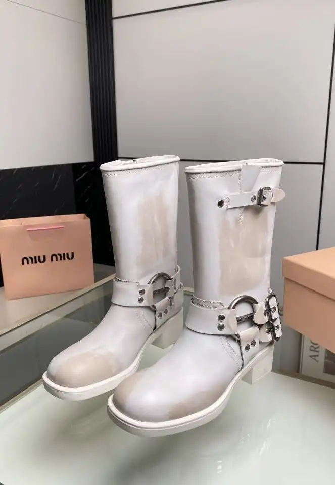 hype Miu Miu Boots