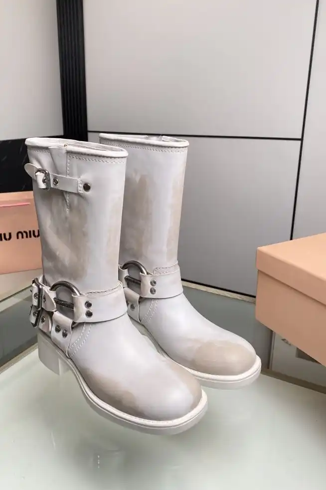 hype Miu Miu Boots