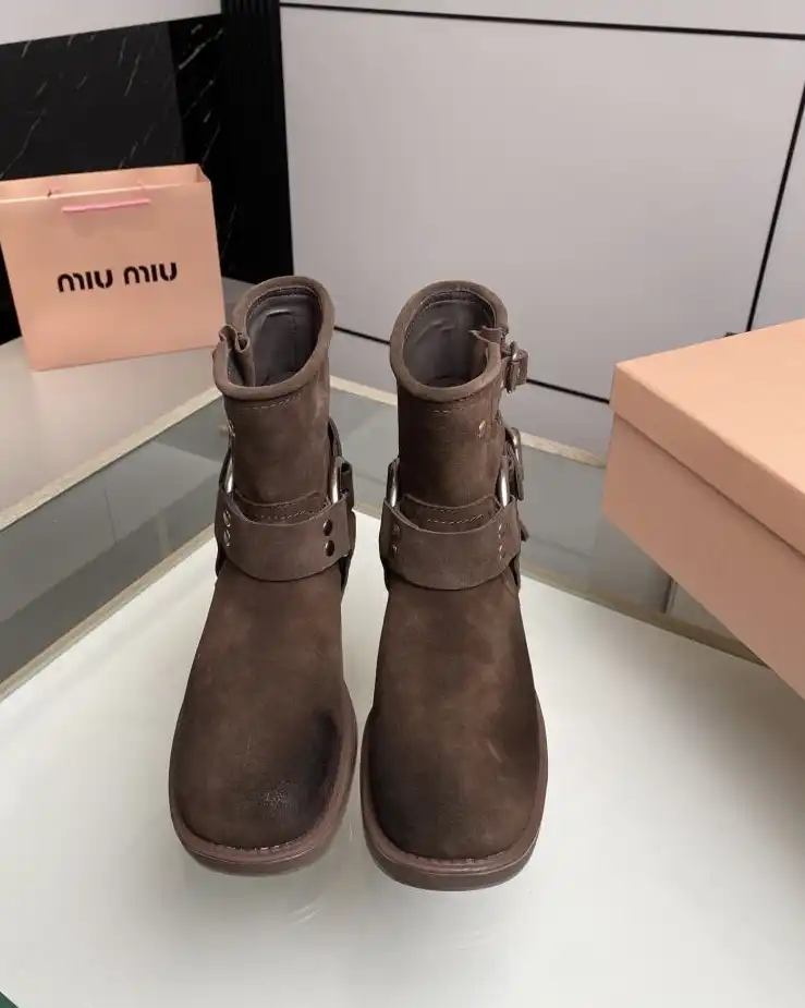 hype Miu Miu Boots