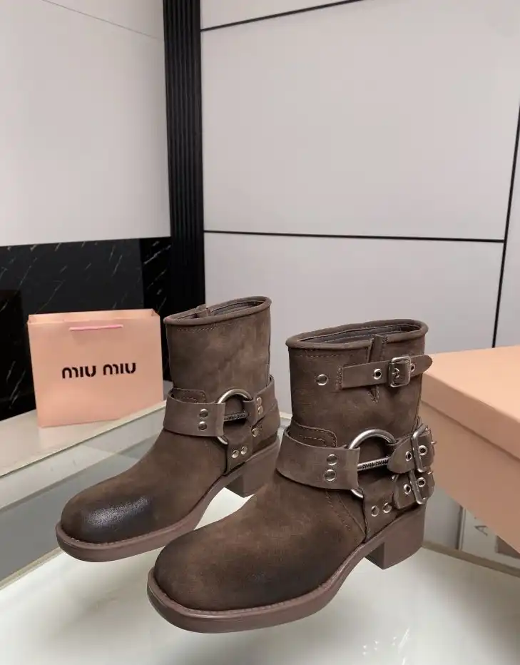 hype Miu Miu Boots