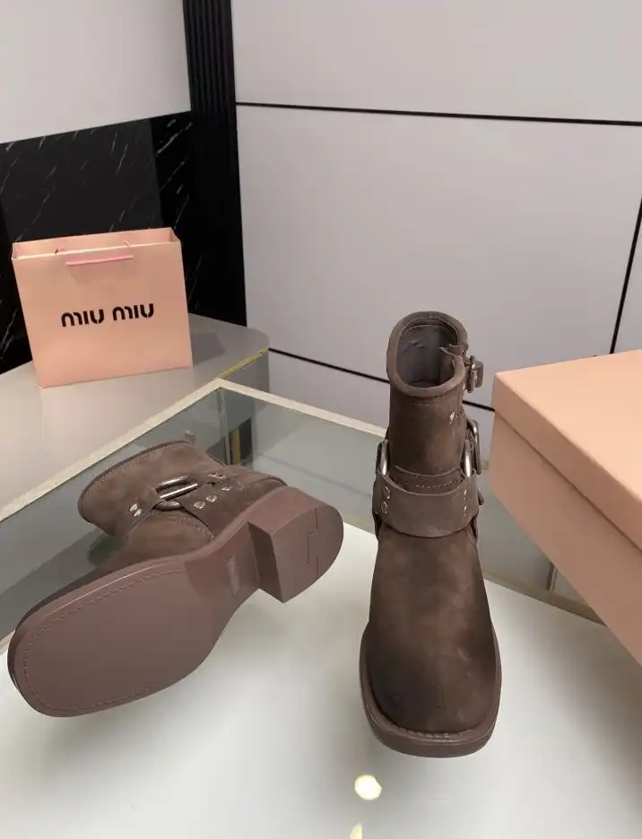 hype Miu Miu Boots