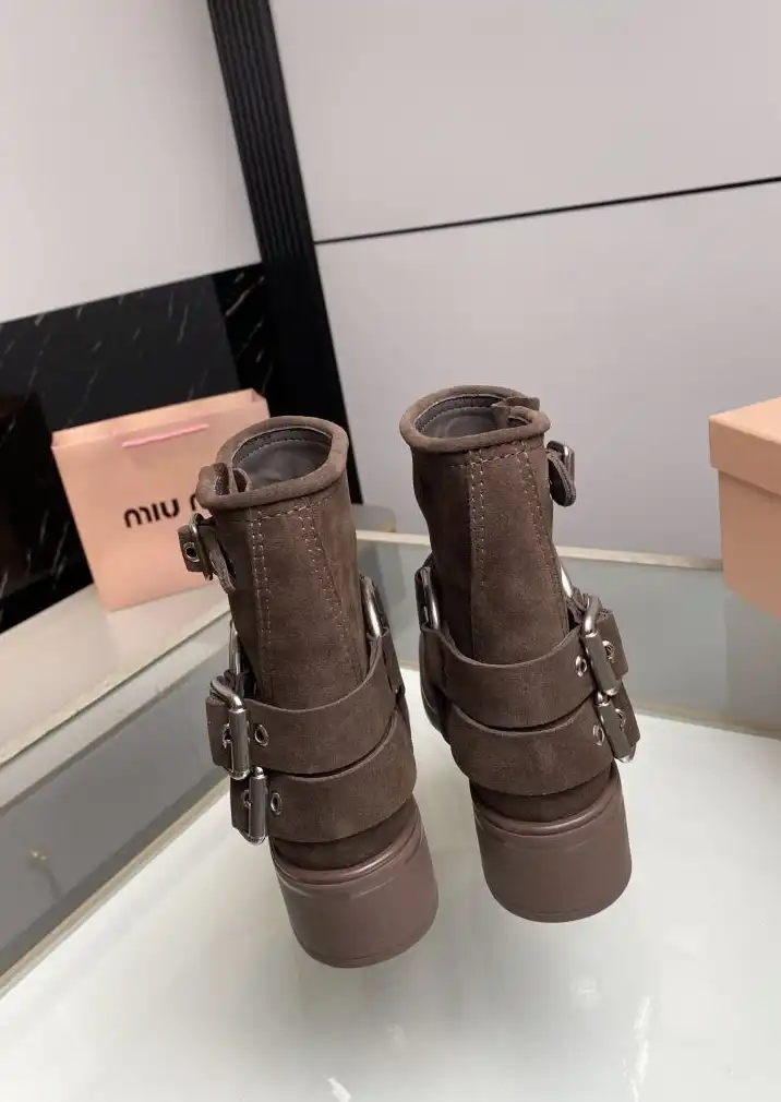 hype Miu Miu Boots