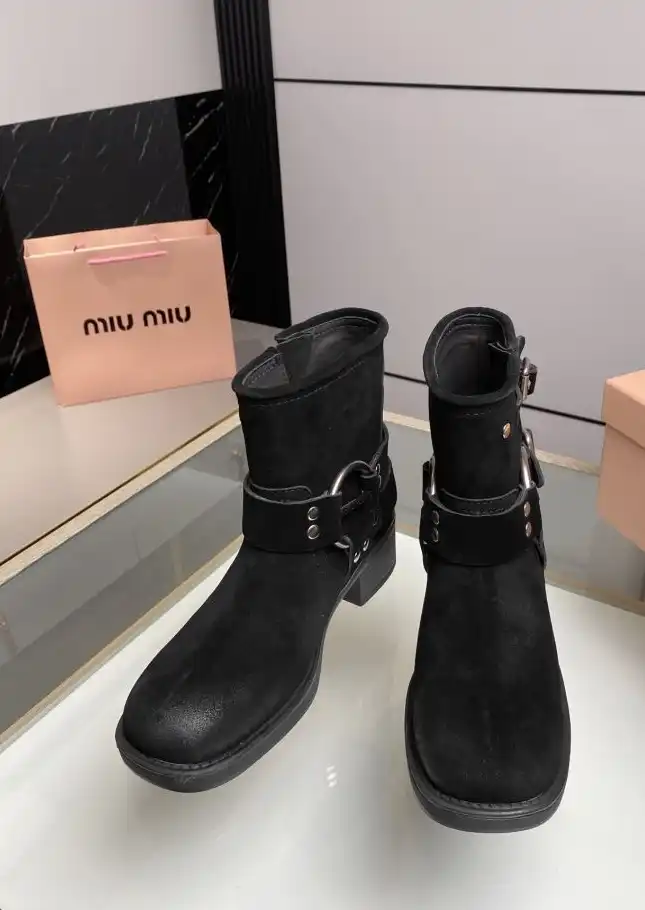 hype Miu Miu Boots