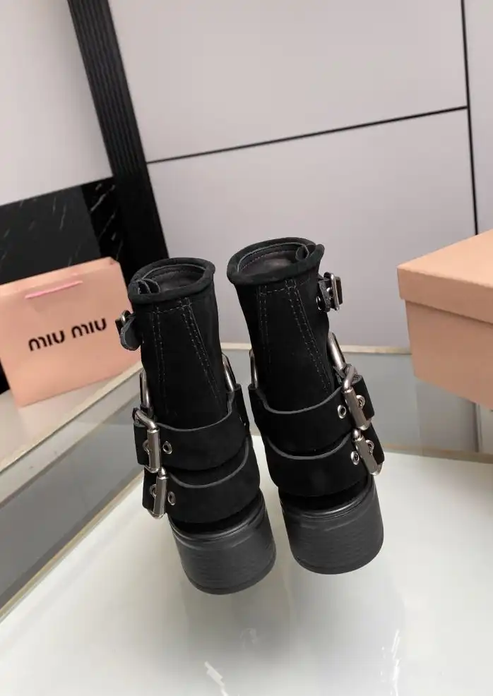 hype Miu Miu Boots