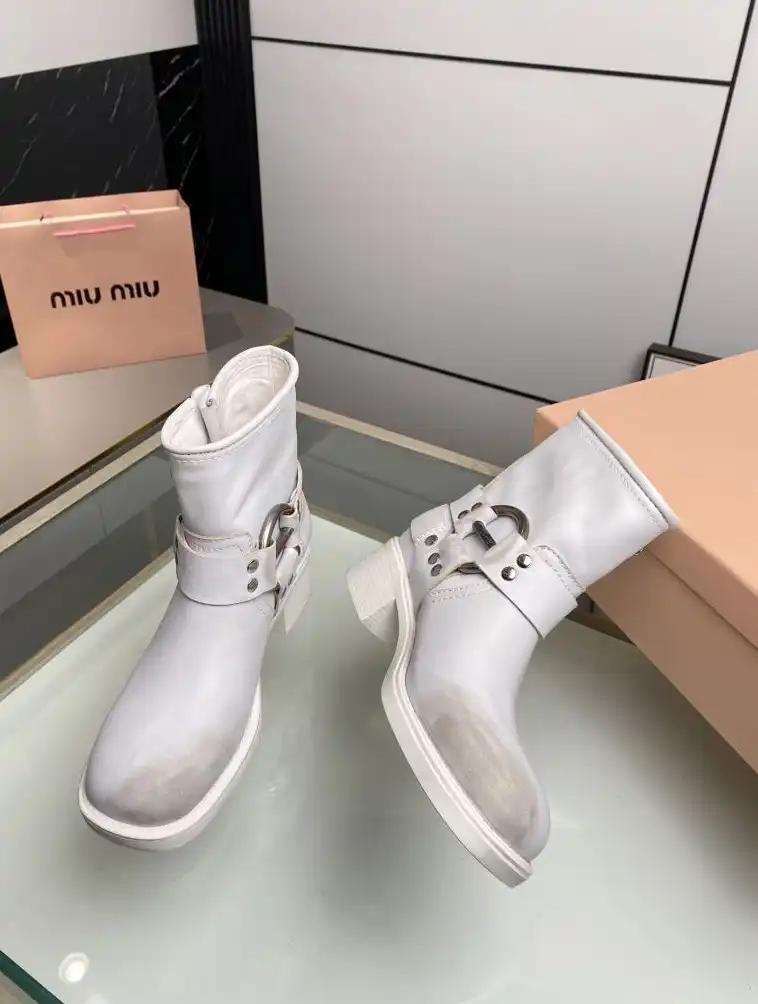 hype Miu Miu Boots