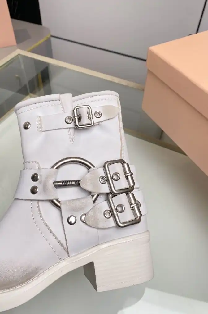 hype Miu Miu Boots