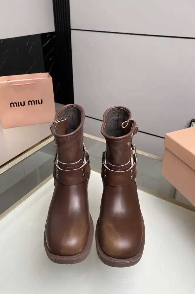 hype Miu Miu Boots