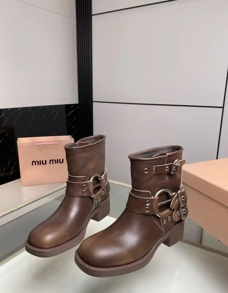 hype Miu Miu Boots