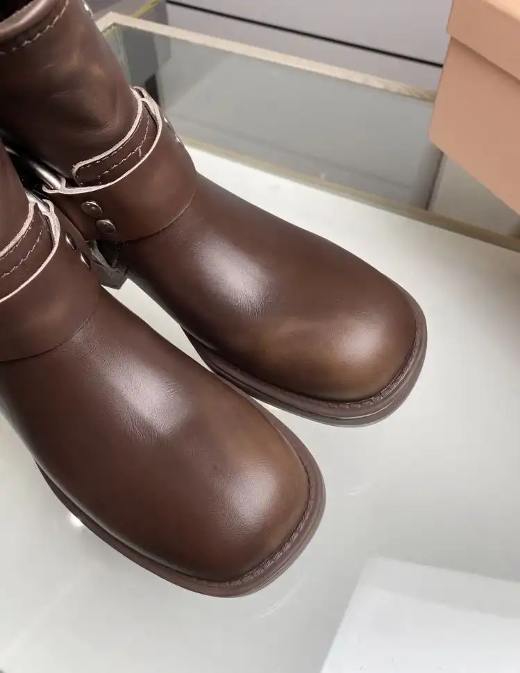 hype Miu Miu Boots