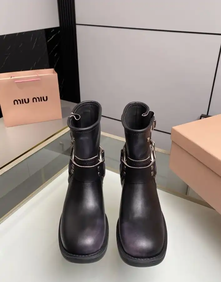 hype Miu Miu Boots