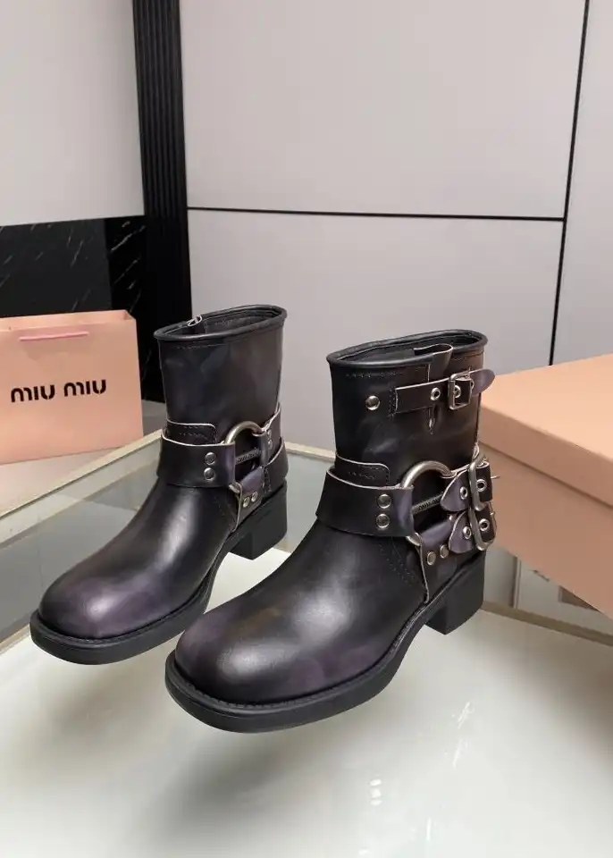 hype Miu Miu Boots