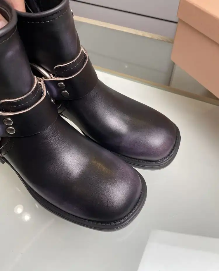 hype Miu Miu Boots