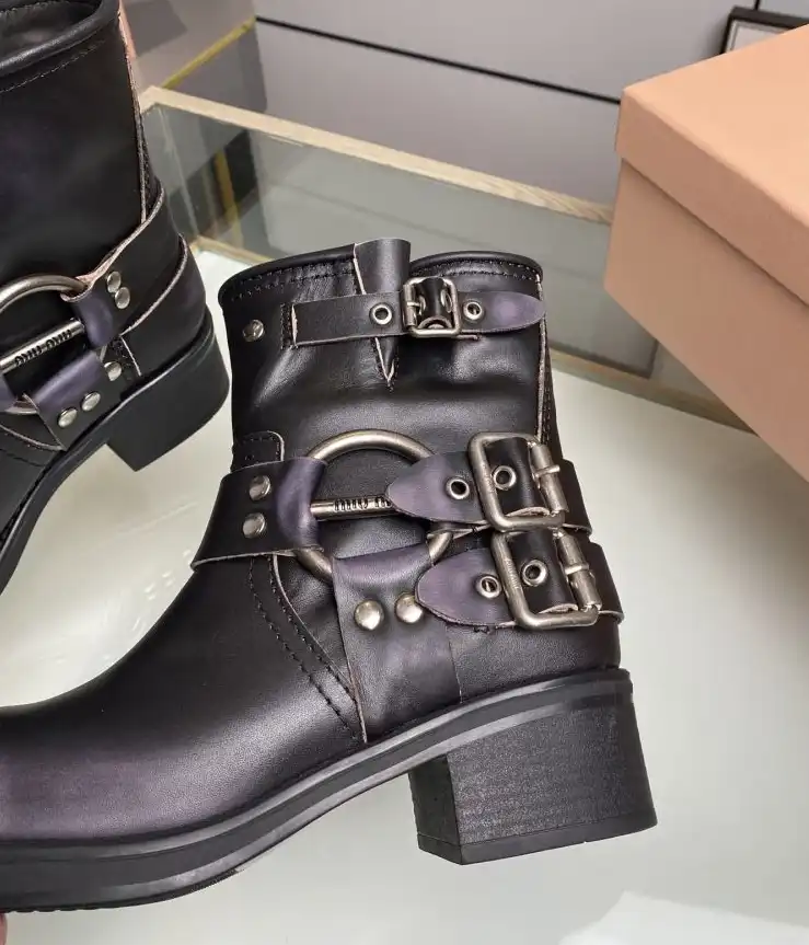 hype Miu Miu Boots