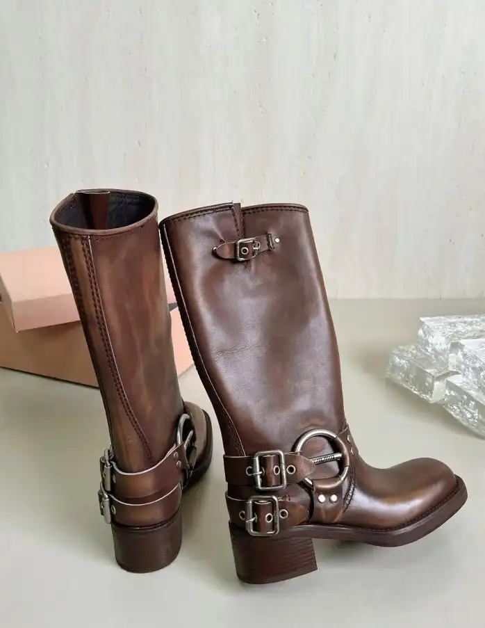 hype Miu Miu Boots