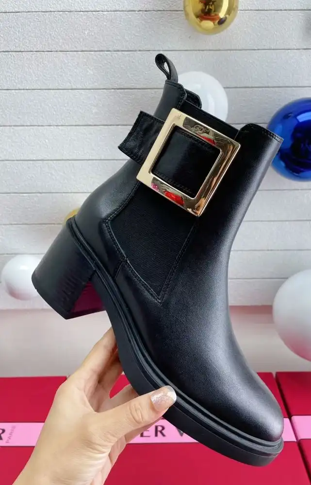 hype Roger Vivier Leather Shoes