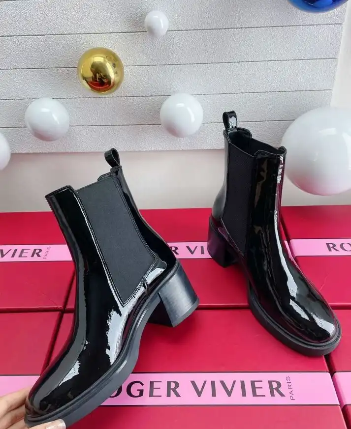 hype Roger Vivier Leather Shoes