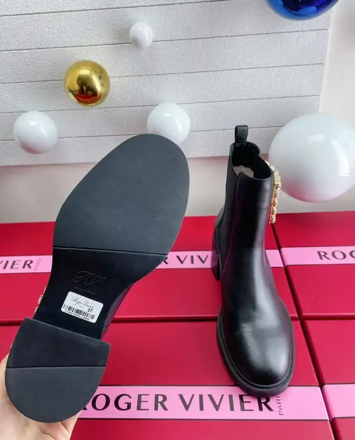 hype Roger Vivier Leather Shoes