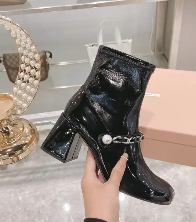 hype Miu Miu Boots