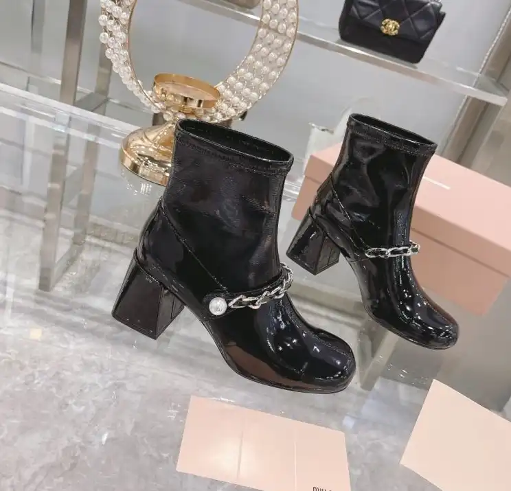 hype Miu Miu Boots