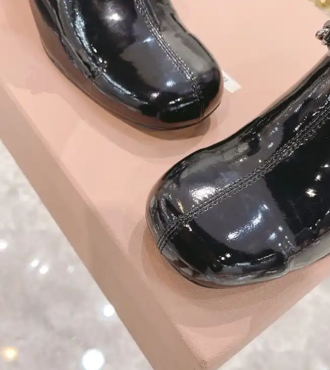 hype Miu Miu Boots