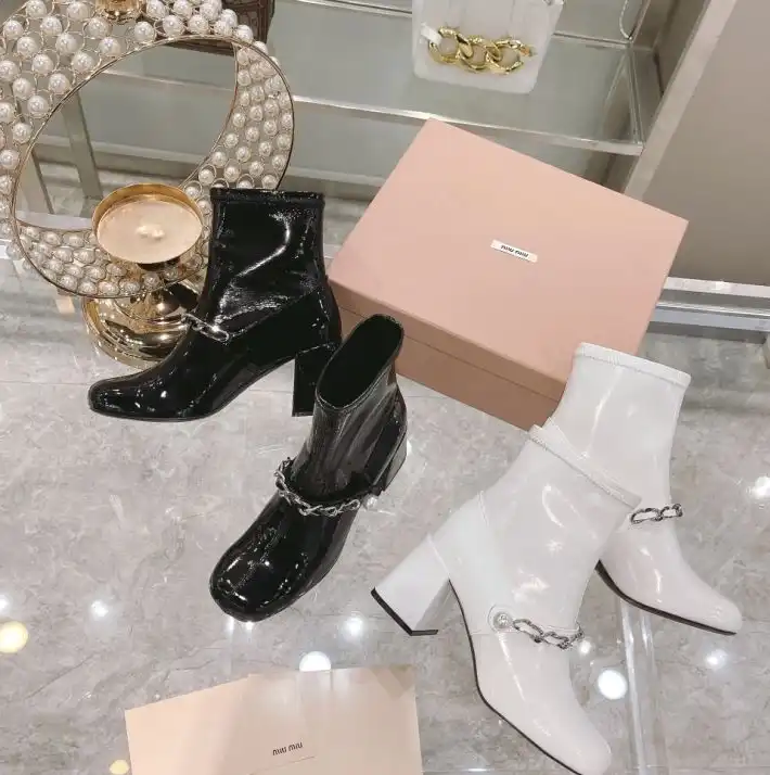 hype Miu Miu Boots