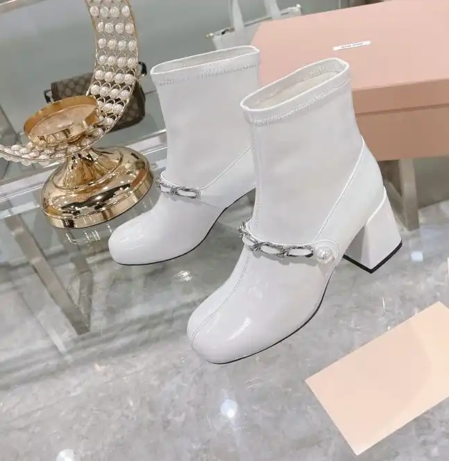 hype Miu Miu Boots