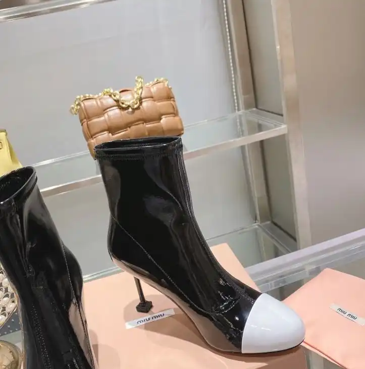 hype Miu Miu Boots