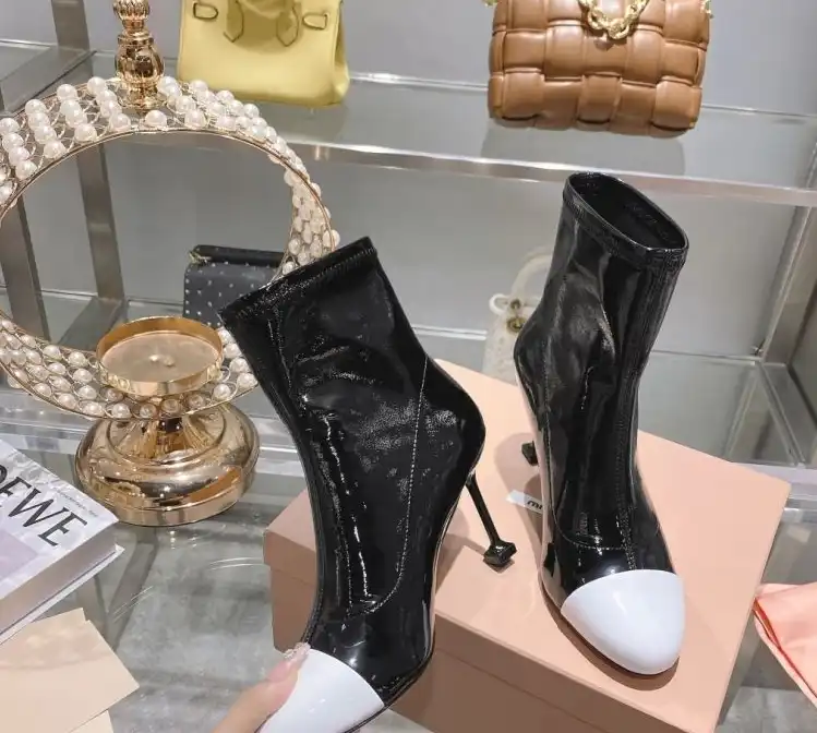 hype Miu Miu Boots