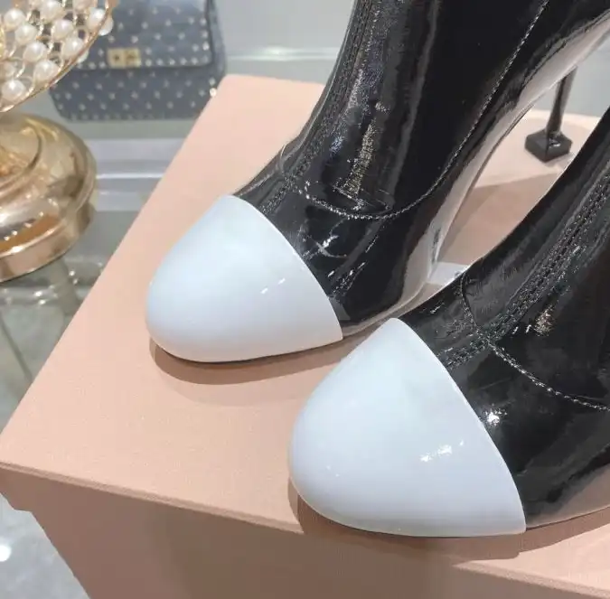 hype Miu Miu Boots