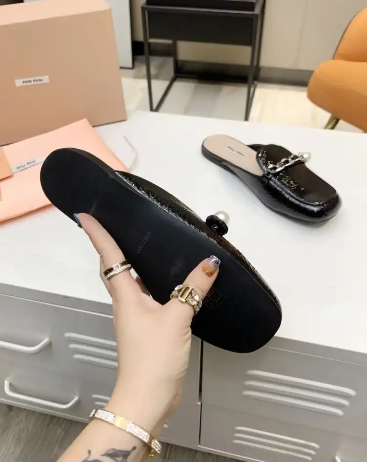 hype Miu Miu Leather Shoes